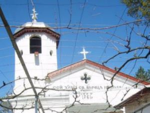 Църквата в Дебращица